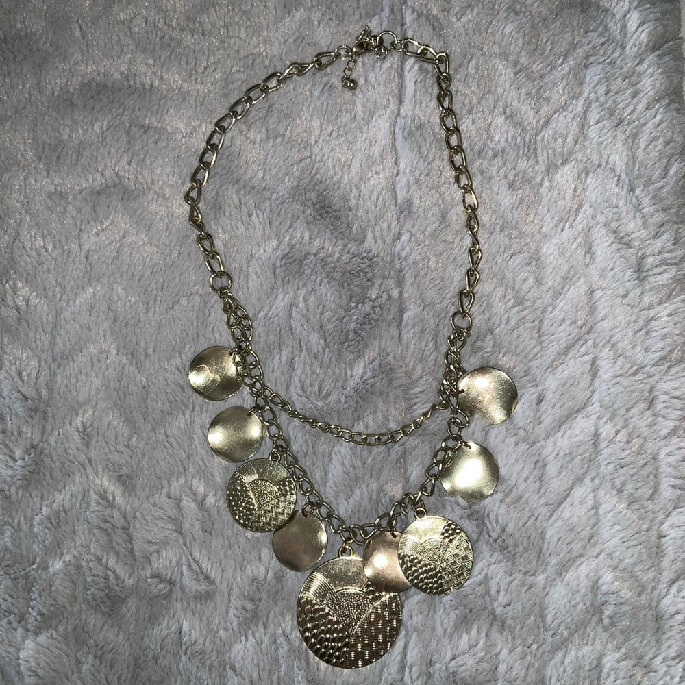 Fashion jewelry necklace gold medalion